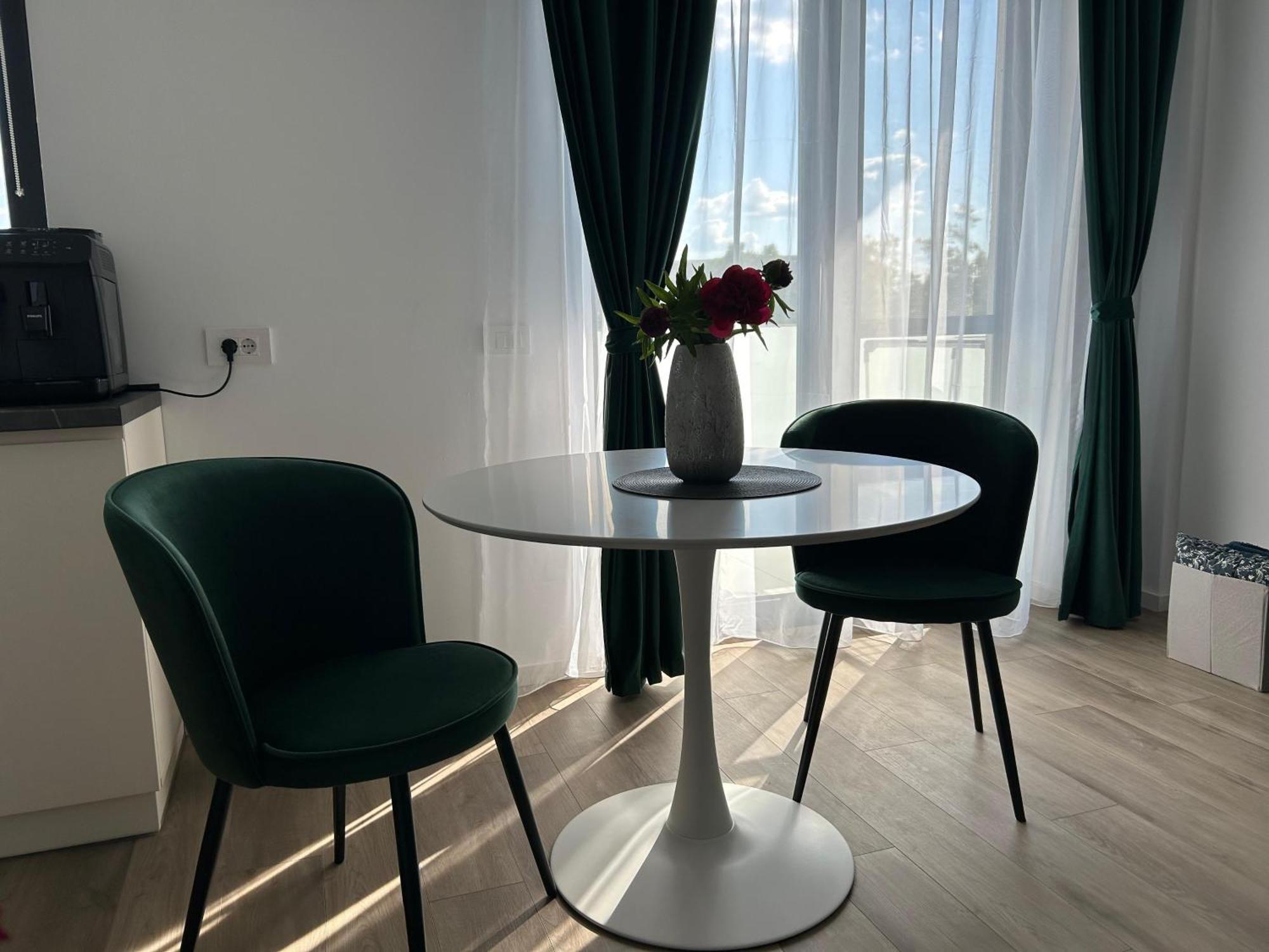 Coquette Studio Central Oradea Exteriör bild