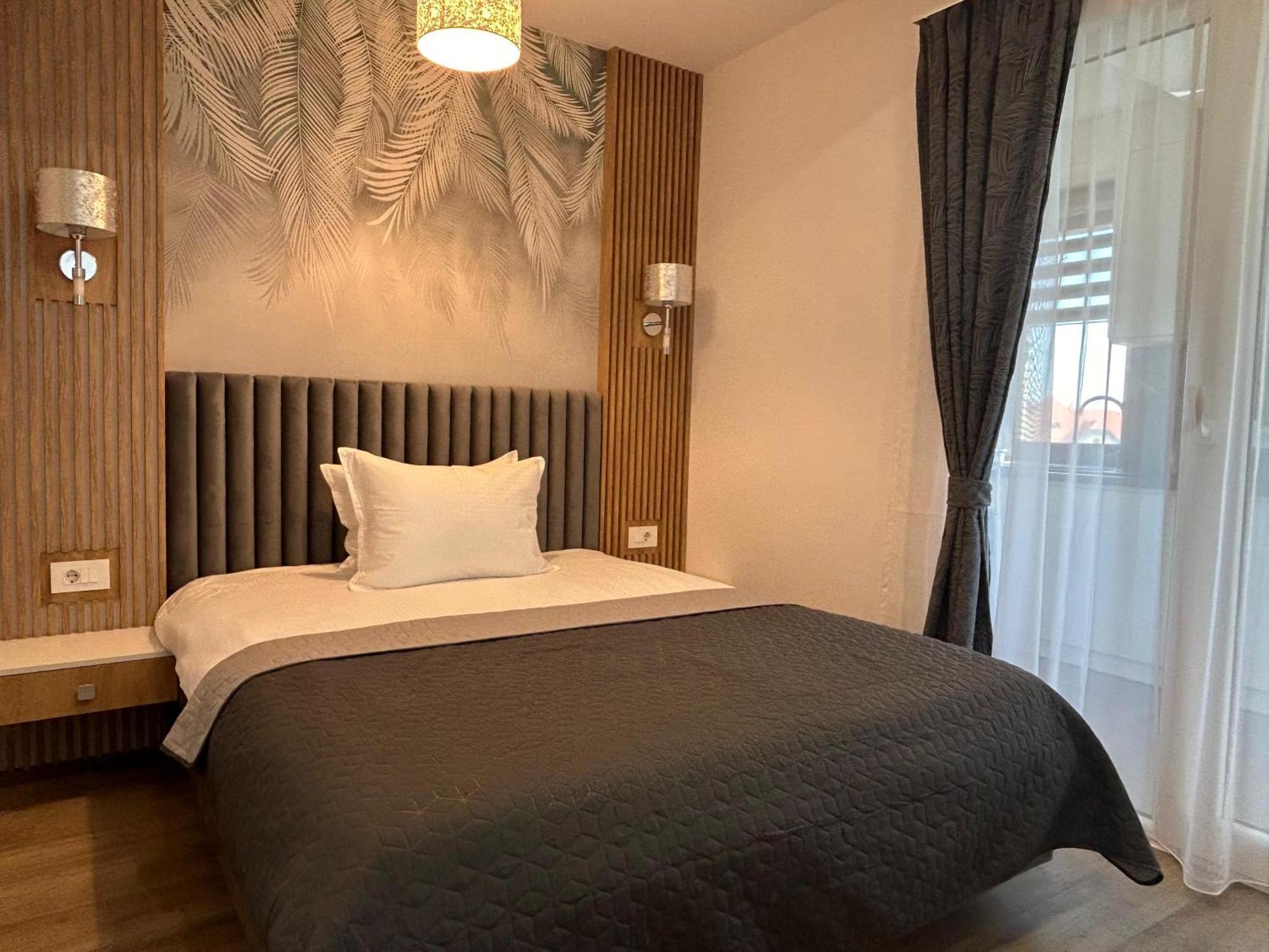 Coquette Studio Central Oradea Exteriör bild